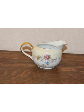 Vintage Hutschenreuther Bavaria 7587 Creamer Floral Gold Trim Porcelain Germany